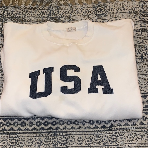Brandy Melville Sweaters - Brandy Melville crew neck